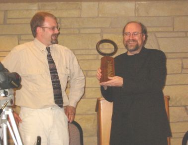 Chris McKitterick presents Campbell Award to Robert Charles Wilson
