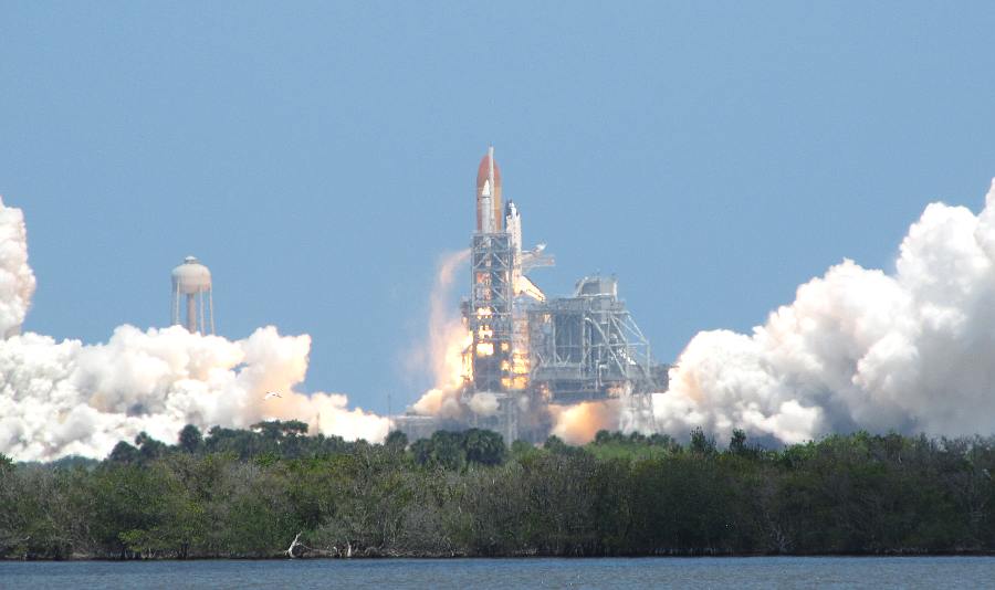STS-132 Shuttle Atlantis launch